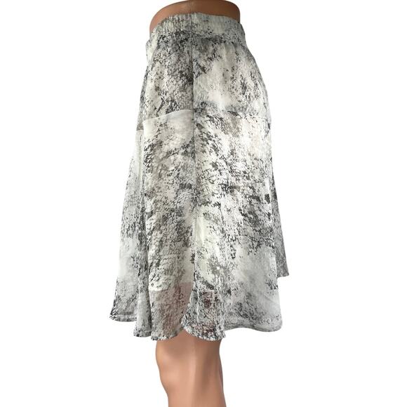 Banana Republic Black White Snakeskin High Waisted Pleated A Line Mini Skirt 2 - Picture 2 of 5